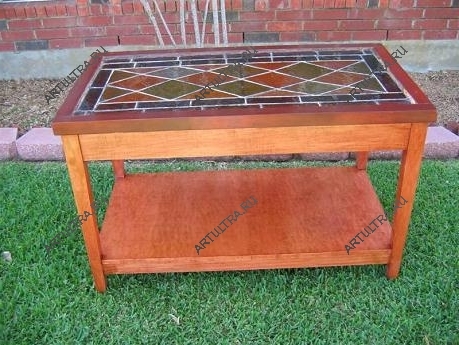 Оригинальный журнальный столик с художественным витражом Тиффани